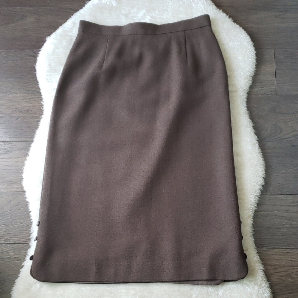 Vintage Fall Staple - Classic Women's Skirt